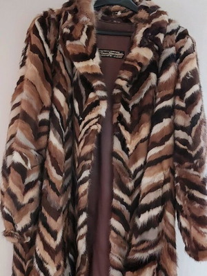 Mink fur like new, excellent quality, size L