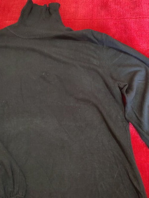 Raxevsky black turtleneck like new, size L