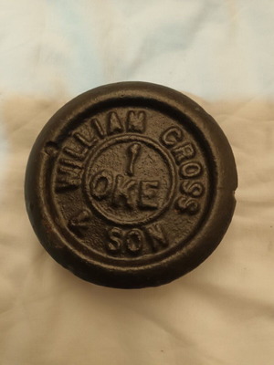 Weight measure one oka cast iron used, William Cross & Son