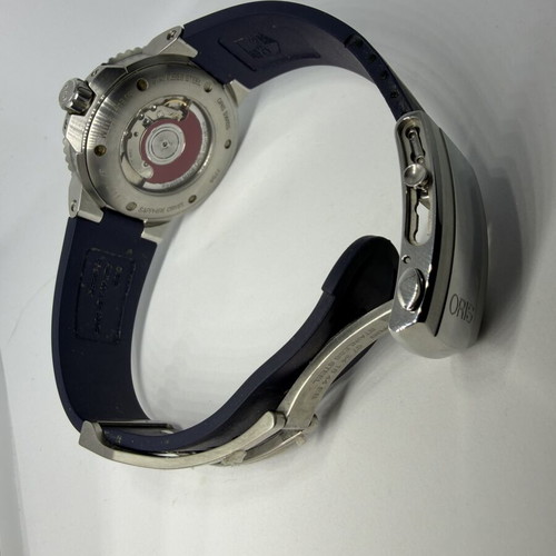 Oris Aquis GMT watch like new with bracelet and rubber strap