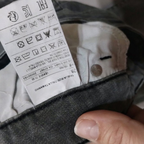 Benetton black jeans No 28 like new