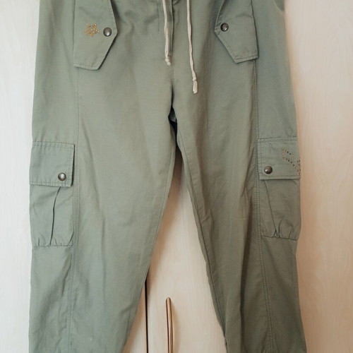 Vintage Y2K Cargo Capri Pants Rebecca Blu used, khaki with embroidery