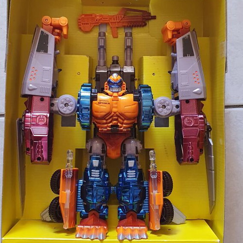 Transformers Beast Wars Transmetals 2 Optimal Optimus figure used with weapon and missiles