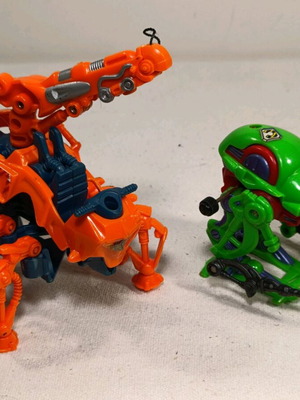 Workbot robots by NEW RAY 1994 used, pack