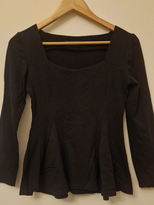 Blouse with sleeve like new, black, size small-medium