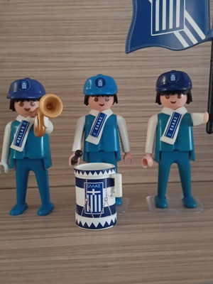 Playmobil Greek National Team Fans Figures like new