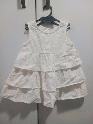 Baby dress like new, size 6-9 months