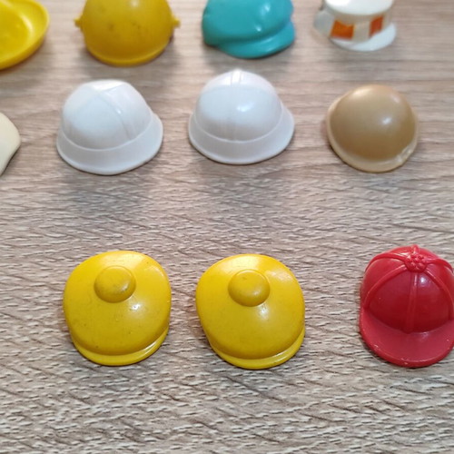 Playmobil vintage hats used, lot