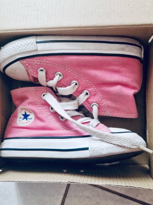All Stars pink size 22 used in very good condition