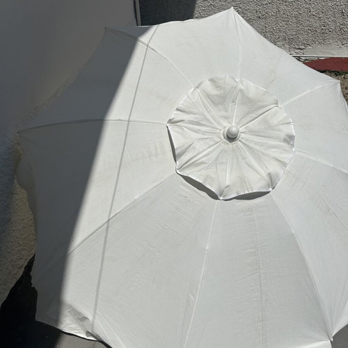 Beach umbrella new condition