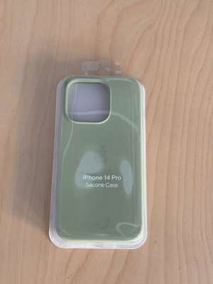 Apple iPhone 14 Pro silicone case