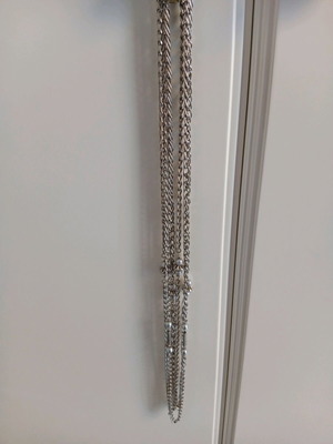 Chain necklace like new, gray