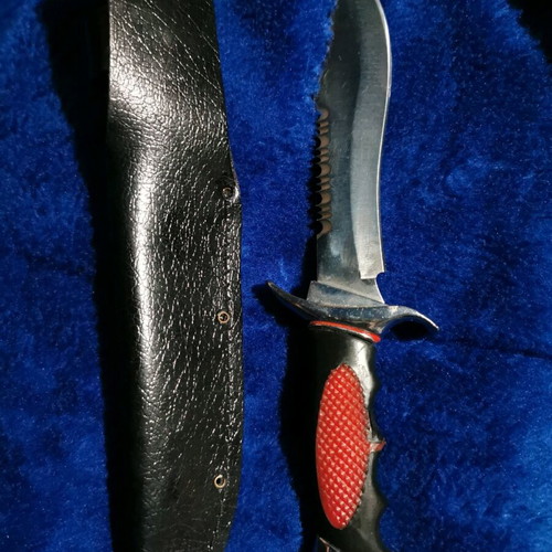 Rosterei Eisbar 2 collectible knife like new with sheath