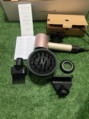 Σεσουάρ Dyson Nural καινούργιο με όλα τα αξεσουάρ