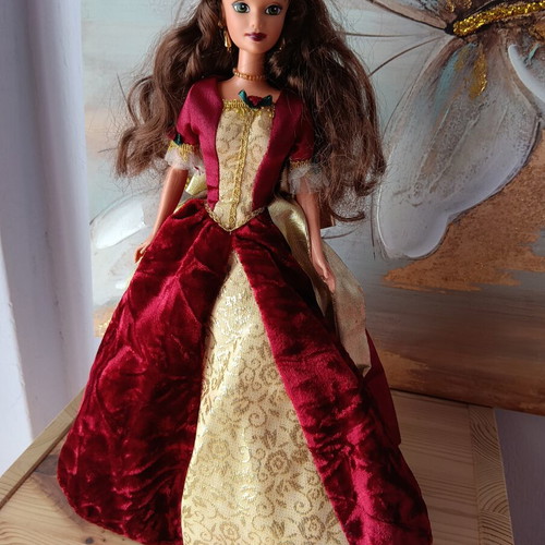 Disney Belle Holiday Princess Edition doll
