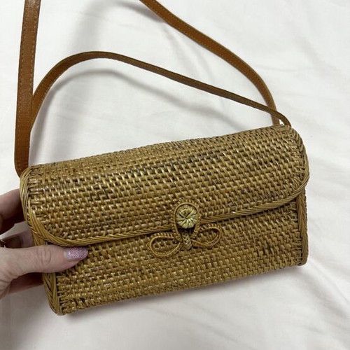 Handmade shoulder bag made in Vietnam