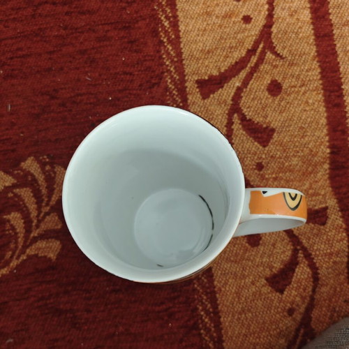 Porcelain mug used