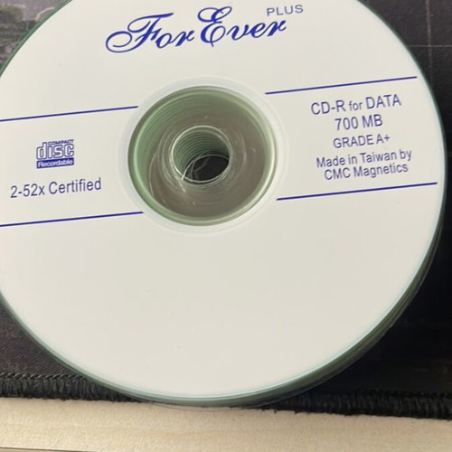 Blank Cd and DvD like new, pack of 14 CDs and 7 DVDs