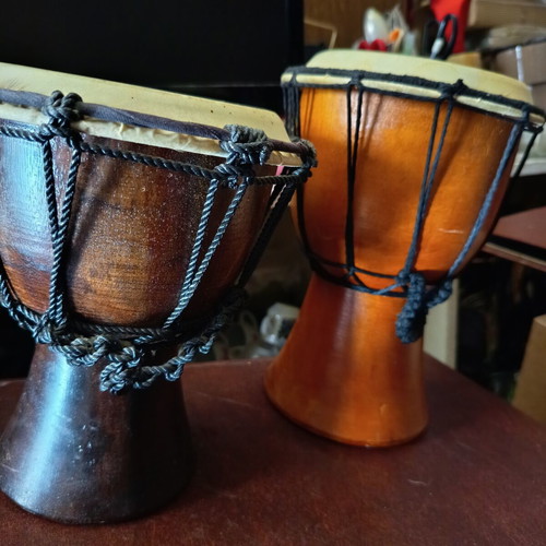 Doumbeks like new, set of 2 wooden percussion drums