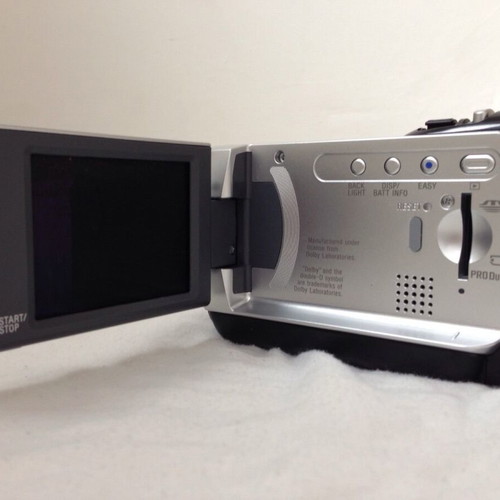 Sony Handycam DCR-SR32 with original docking station, 30GB HDD, Carl Zeiss lens, vintage Y2K