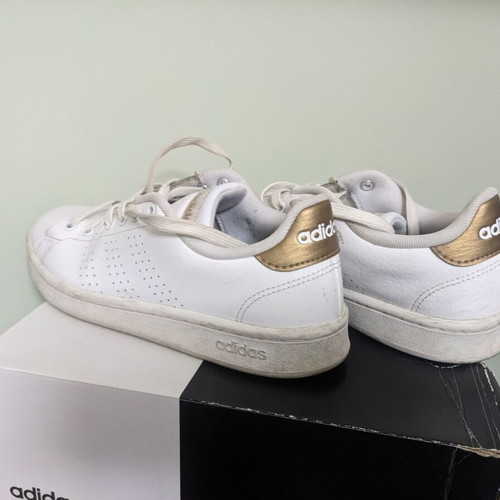 Adidas Advantage tennis shoes 38 2/3 used, white