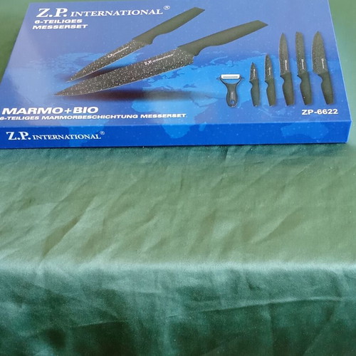 Kitchen knife set and peeler new, Swiss brand, 6 pieces
