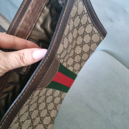 Gucci clutch in very good condition, beige and brown