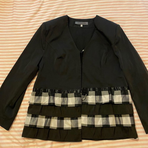 Women's black blazer like new, size XL
