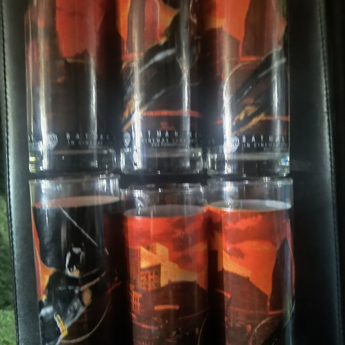 Batman glass set of 8 like new