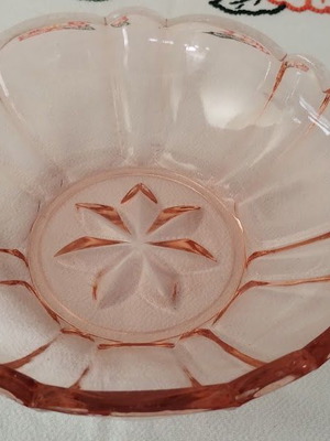 Vintage Pink Depression Glass Fruit Bowl Mid-Century Like New