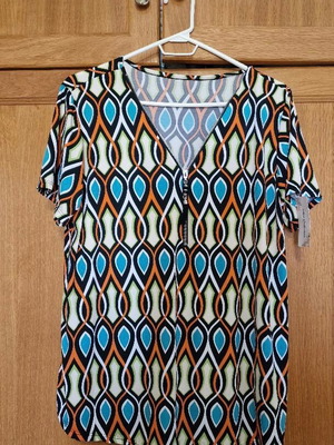 Colorful summer blouse new, one size