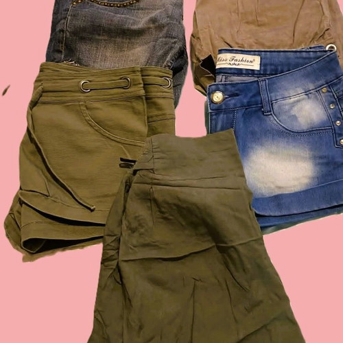 Shorts pack size M like new, multicolor