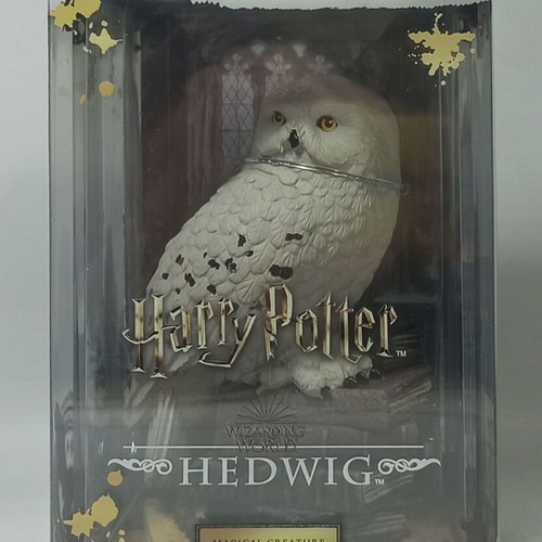 Noble Collection Harry Potter Hedwig 7'' Statue new with acrylic case