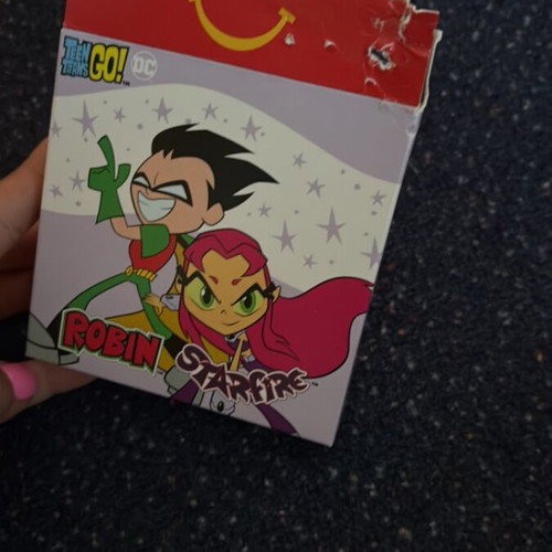 Robin and Starfire craft set like new with stickers and crayons