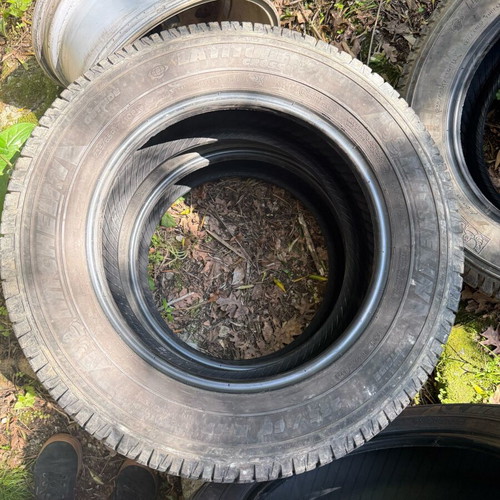 Rims 17-inch used from RAV4 3rd generation with Michelin Cross Latitude tires