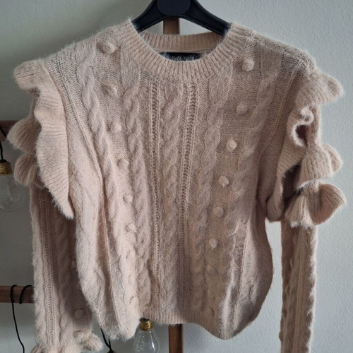 Lynne knitted sweater used, pink, size S with ruffles and pom-poms