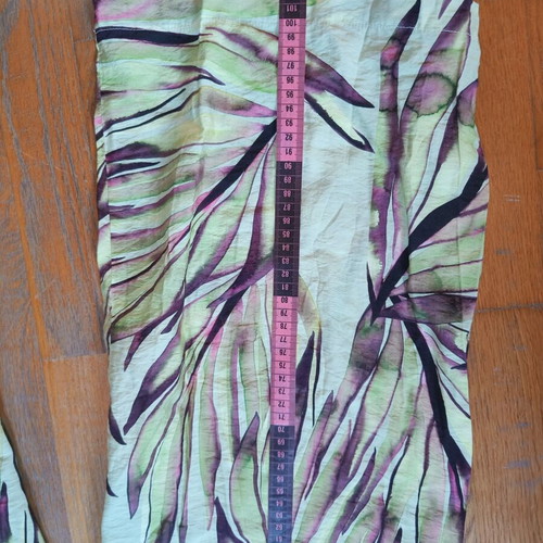 H&M colorful pants size M like new