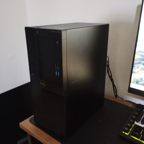Dell Optiplex 3050 midi computer i5 7500, 8GB RAM, 240GB SSD, GT 220 1GB used