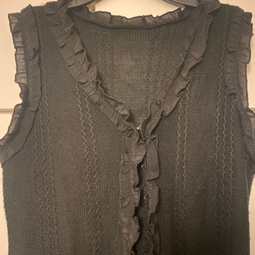 Sleeveless black cardigan size S