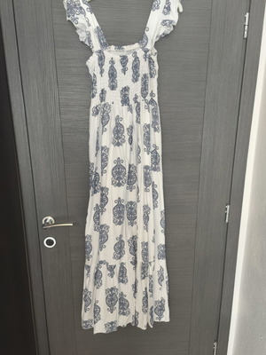 Dress white with blue small like new