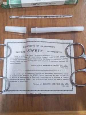 Vintage Sankyo Safety Clinical Mercury Thermometer Complete Set