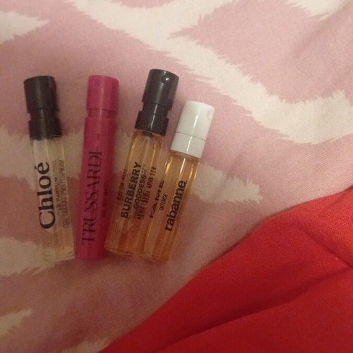 Perfumes new, authentic set