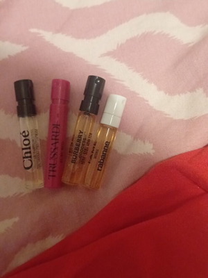 Perfumes new, authentic set