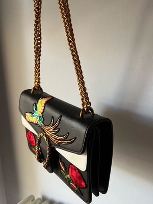 Leather shoulder bag like new, black with multicolor details