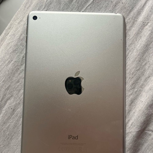 iPad 4 mini like new, fully functional and barely used