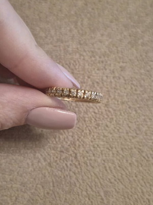 Gold ring with zircon new