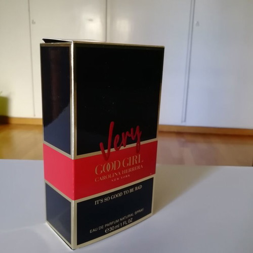 Carolina Herrera Very Good Girl perfume packaging used, empty