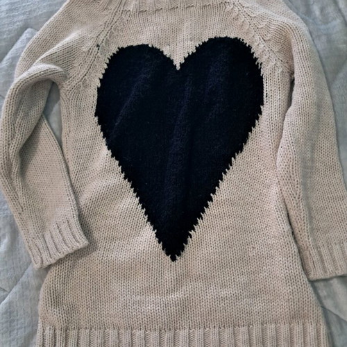 FashionMark knitted pullover like new with heart and smile design
