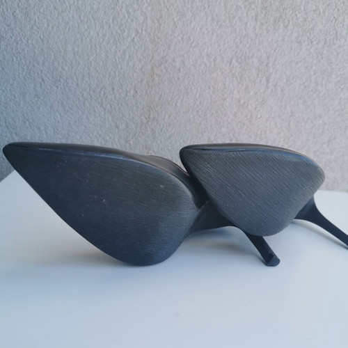 Beatrice Estell black leather pumps size 38 like new