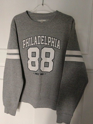 Winter sweatshirt like new, cotton, size L, white and gray